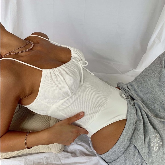 Princess Polly Bodysuit - Picture 4 of 5